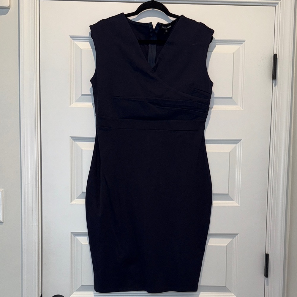 Fashion Nova Black Sleeveless Midi Dress
